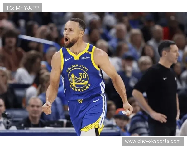 库里突破分球精准到位